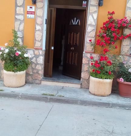 Hostal Cañamares Esterno foto