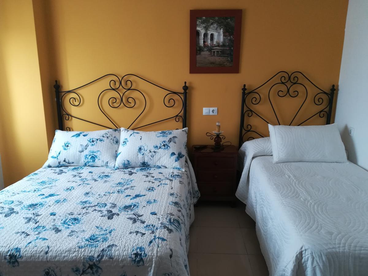 Hostal Cañamares Esterno foto