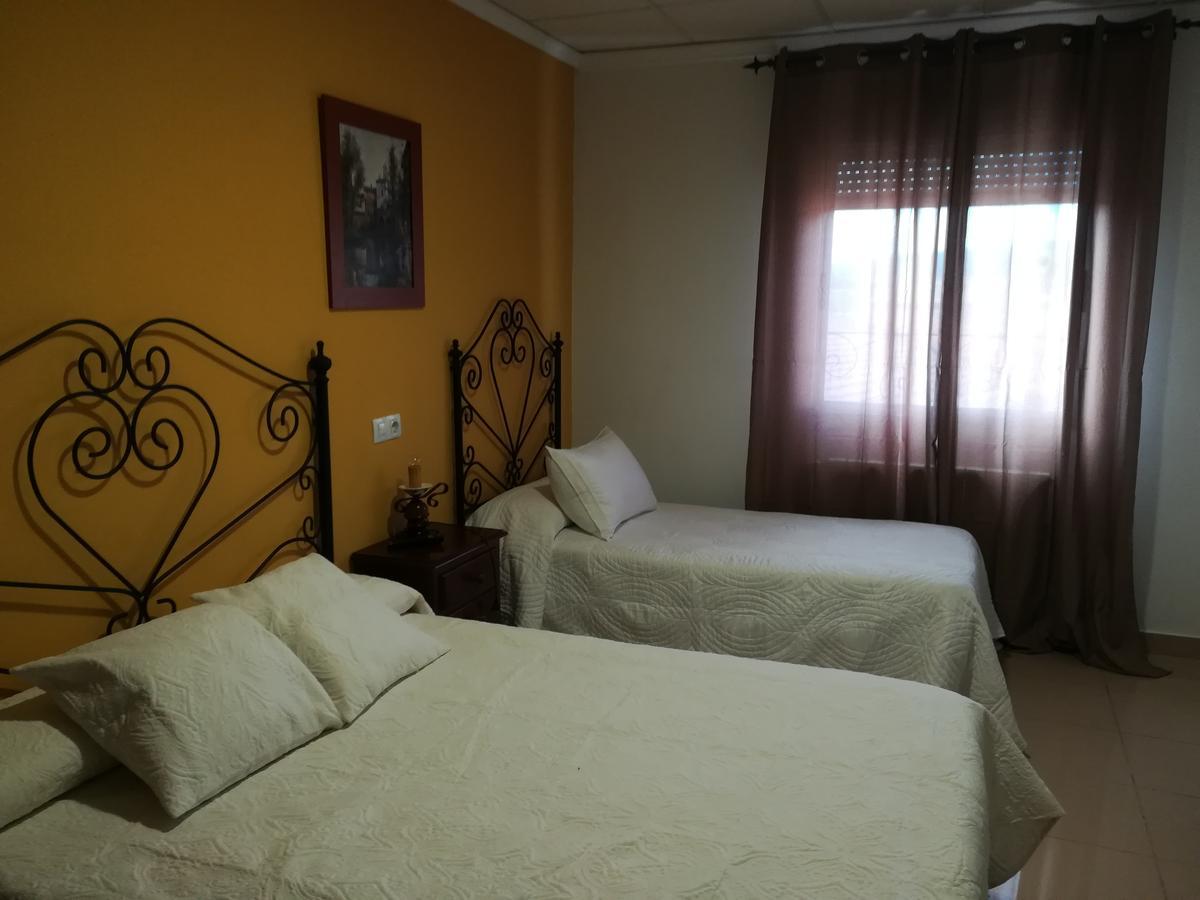 Hostal Cañamares Esterno foto